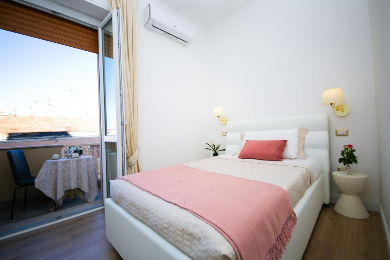Viale Italia Boutique Rooms Сасари Екстериор снимка