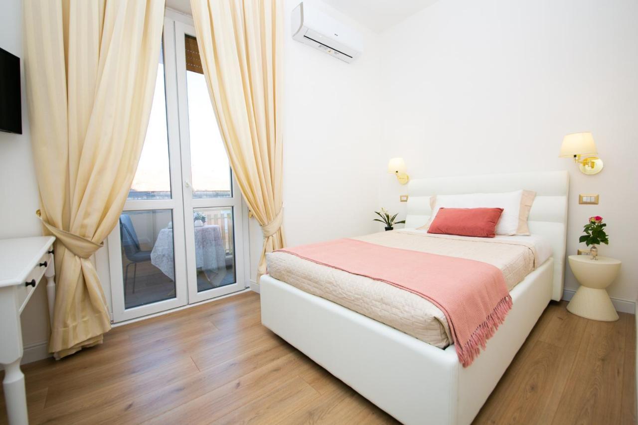Viale Italia Boutique Rooms Сасари Екстериор снимка